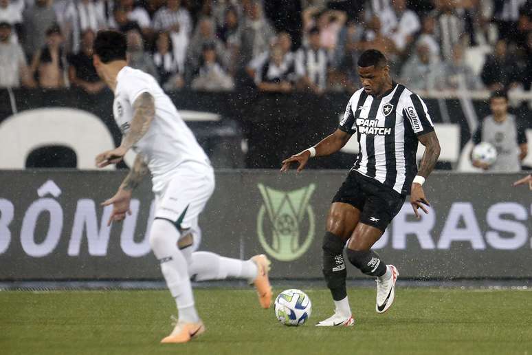 Gols e melhores momentos Botafogo 1x1 Goiás pelo Campeonato Brasileiro