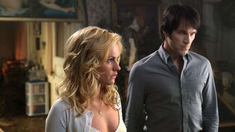 Sookie e Bill em True Blood (Imagem: Reprodução/HBO)