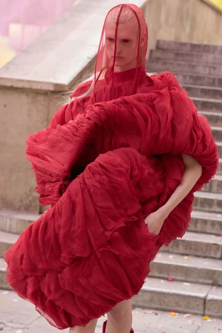 Lana Santucci no desfile de Rick Owens 