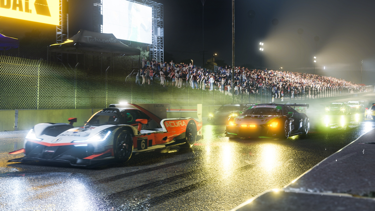 As corridas noturnas e sob chuva de Forza Motorsport são espetáculos gráficos