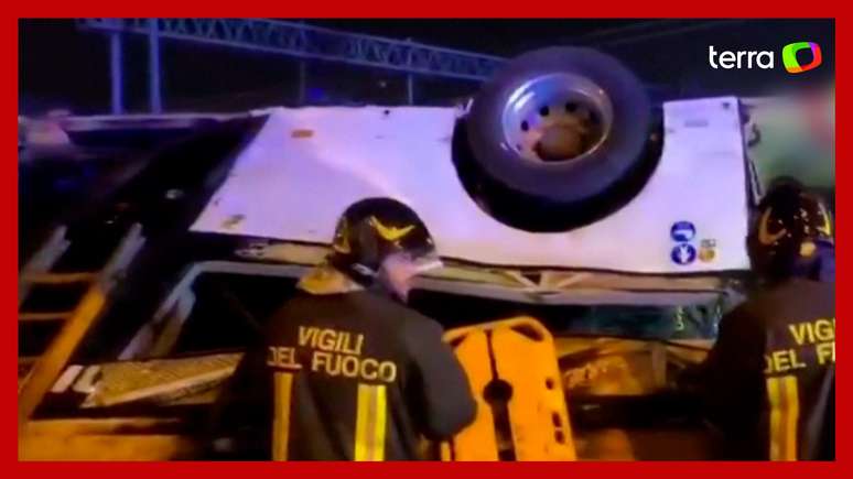 Ônibus cai de ponte e deixa 21 pessoas mortas na Itália; vídeo mostra o acidente