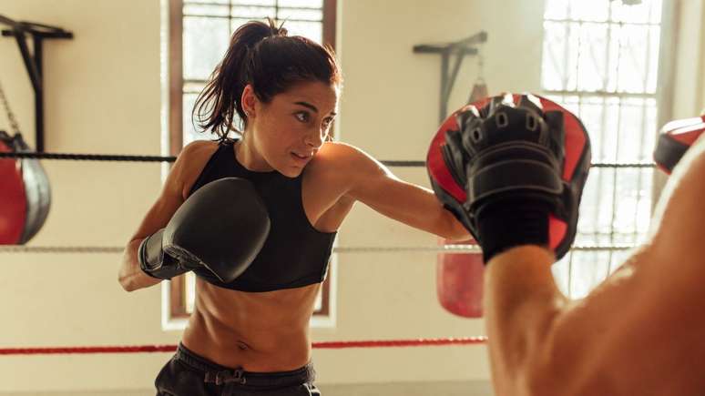 7 benefícios do boxe para a saúde; do emagrecimento à redução do