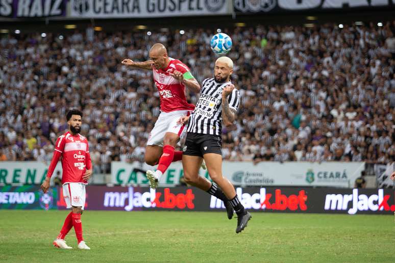 Saiba informações e onde assistir aos jogos da Série B do Campeonato  Brasileiro deste sábado - Gazeta Esportiva