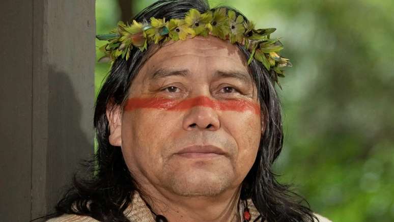 Daniel Munduruku caracterizado como Pajé Guató em 'Terra e Paixão': ativista não revelou se tentará uma terceira candidatura na ABL