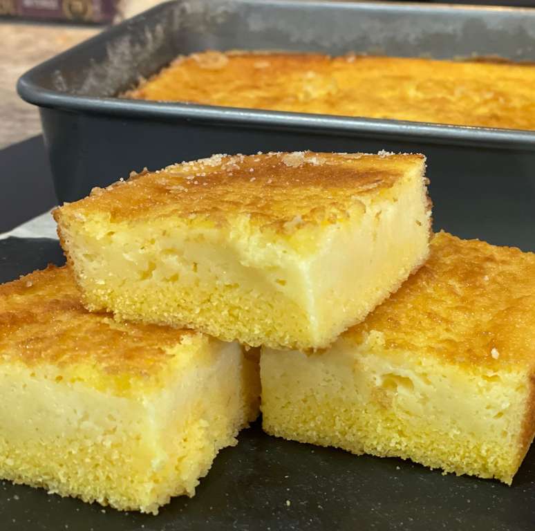 BOLO DE FUBÁ CREMOSO