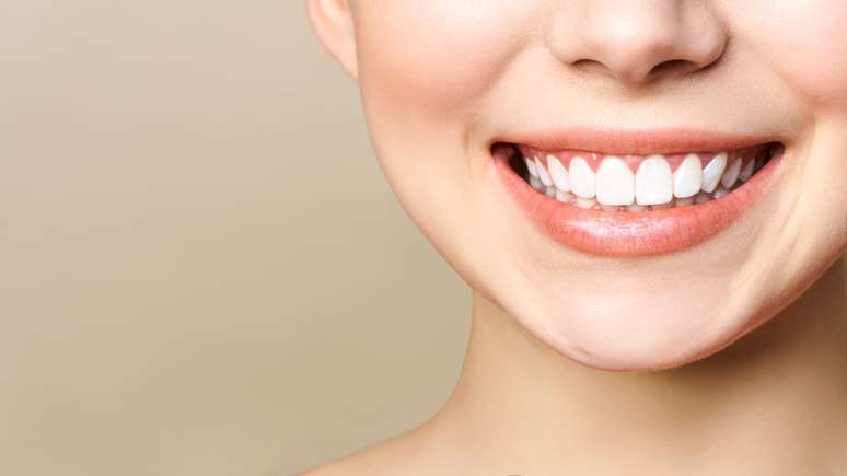 Alguns hábitos diários podem danificar os dentes -