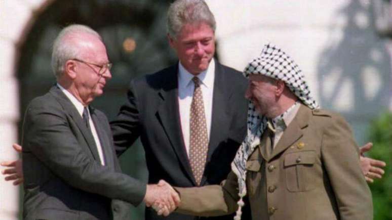 Os Acordos de Oslo, assinados em 1993, foram o primeiro tratado de paz entre Israel e os palestinos