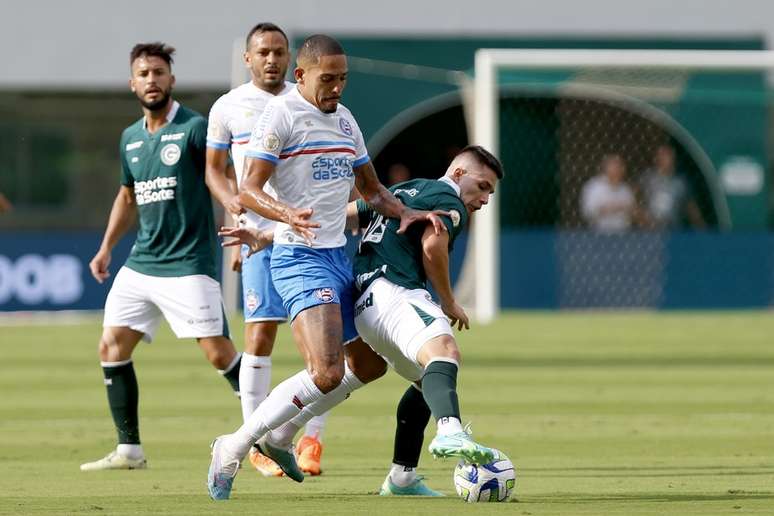 Na luta contra o rebaixamento, Goiás faz duelo direto com o Bahia