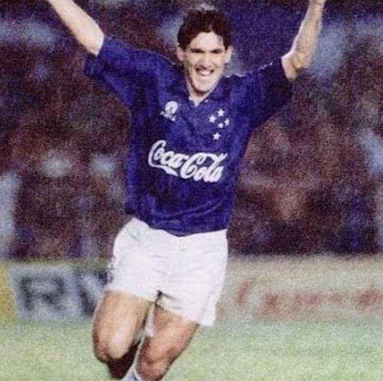 Roberto Gaúcho defendeu o Cruzeiro nos anos 90 –  Reprodução Instagram