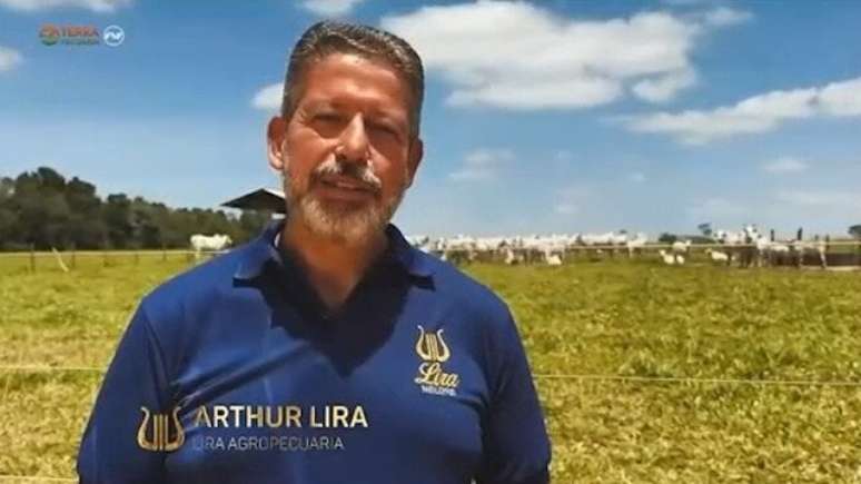 Uma das fazendas do parlamentar em Alagoas recebeu nesta tarde o 2º Leilão da Agropecuária Lira