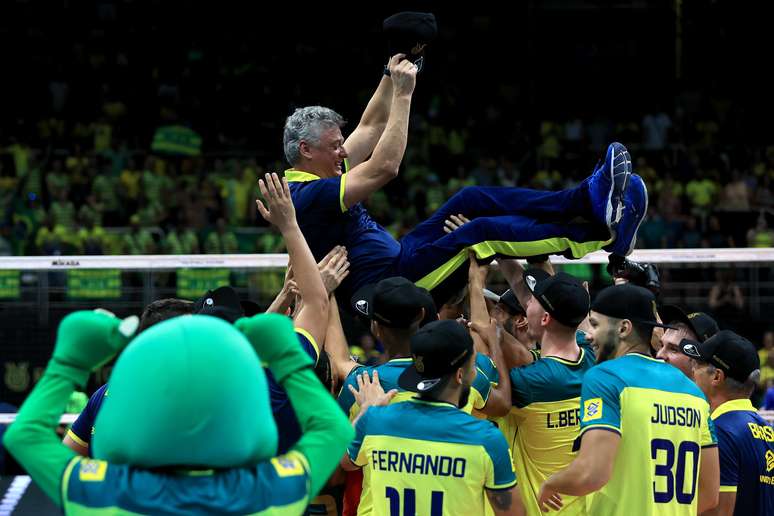 Brasil vence Itália no tie-break e larga em vantagem na 2ª fase do Mundial  de Vôlei feminino - Jogada - Diário do Nordeste