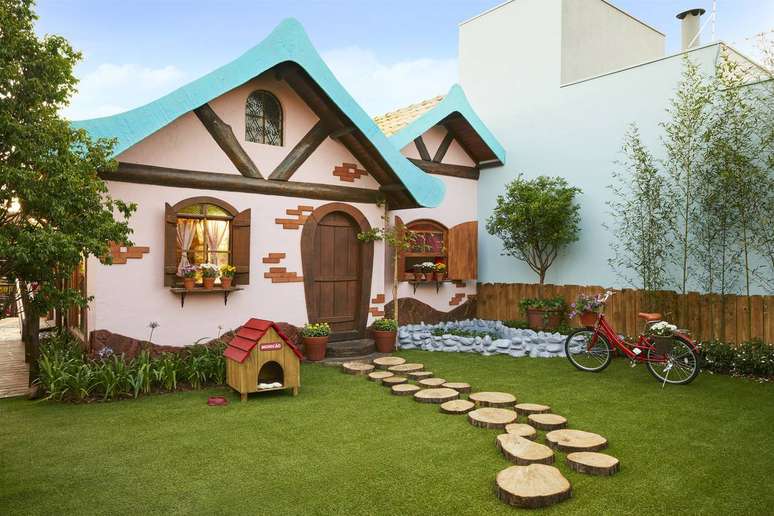 jardim da Casa da Mônica, que está disponível no Airbnb para aluguel durante duas noites; espaço fica em São Pedro, a cerca de 190 quilômetros de São Paulo.