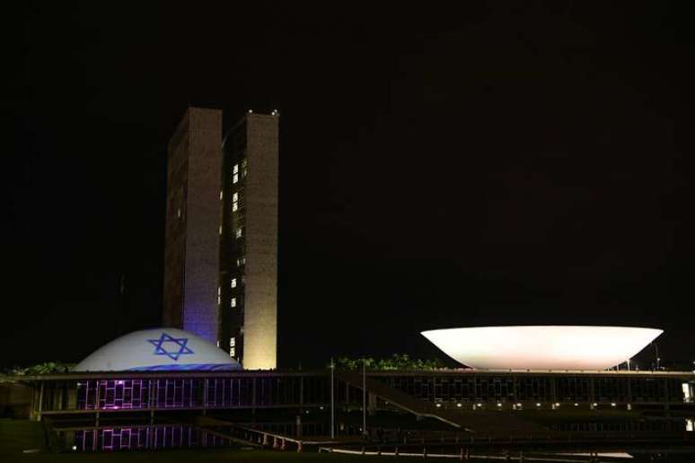 O Senado afirmou que a ilumina&ccedil;&atilde;o &eacute; um &ldquo;gesto de solidariedade pelo ataque terrorista&rdquo;