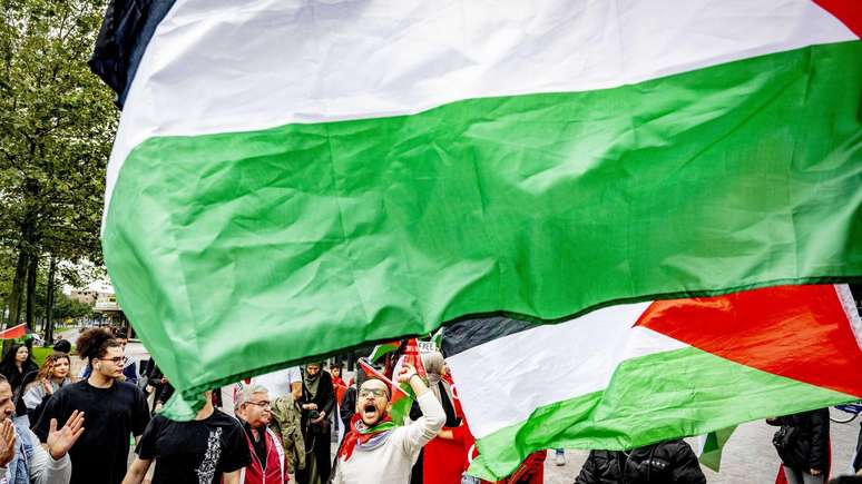 Territórios palestinos são controlados por grupos rivais Hamas e Fatah