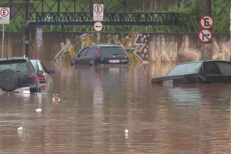 Cities in SP are submerged after heavy rain;  Caieiras declares calamity