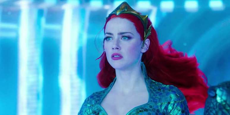 A experiência de Amber Heard em Aquaman 2 parece ter sido complicada (Imagem: Reprodução/Warner Bros)