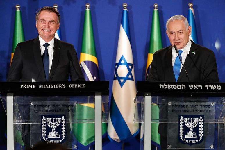 Bolsonaro em visita a Israel em 2019; ex-presidente rompeu com tradição de equilíbrio brasileiro no conflito
