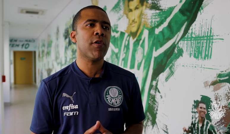 Lucas Oliveira estava no Palmeiras e também irá integrar a comissão técnica de Tite –