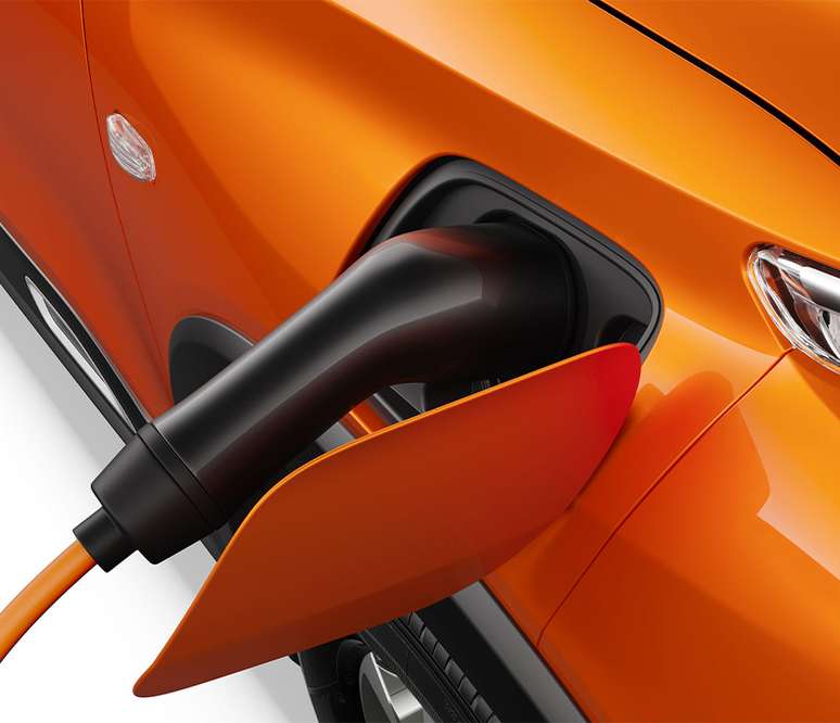 Citro&euml;n &Euml;-C3: carregamento Fast Charge leva 57 minutos