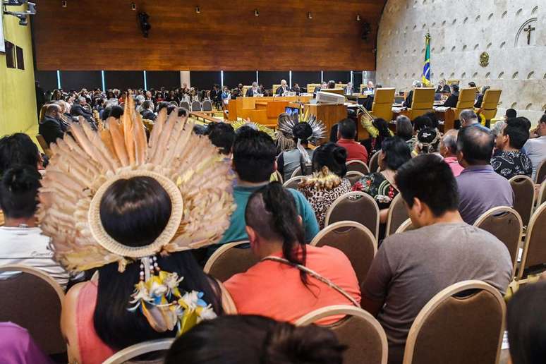 STF declarou a tese do marco temporal das terras indígenas inconstitucional; uma semana depois, Senado aprovou o projeto 