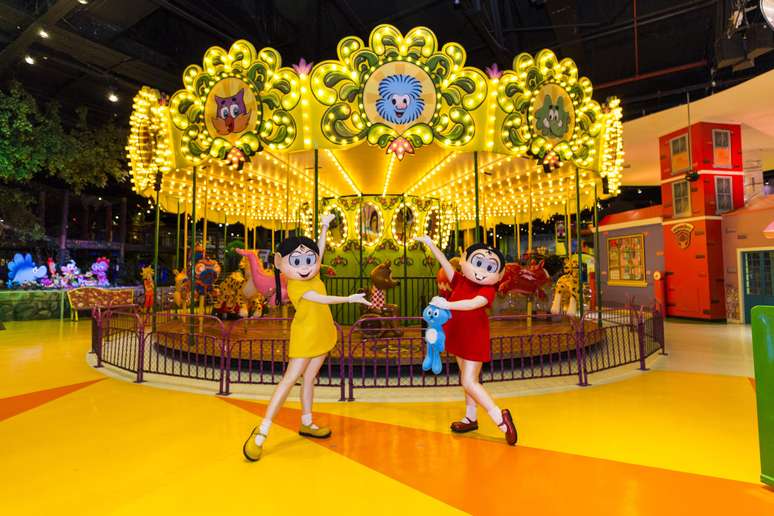 No maior parque indoor da América Latina, os personagens da Turma da Mônica passeiam pelas atrações e interagem com os visitantes