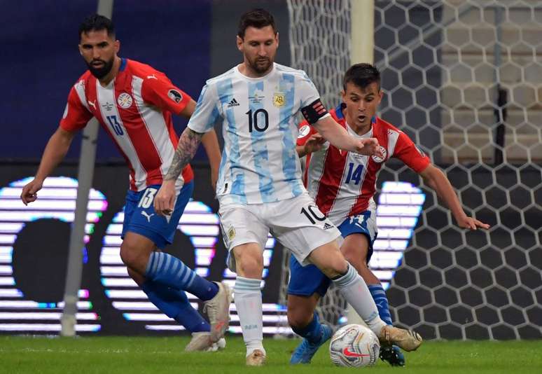 Argentina e Paraguai se enfrentaram no Mané Garrincha pela Copa América em 2021 –