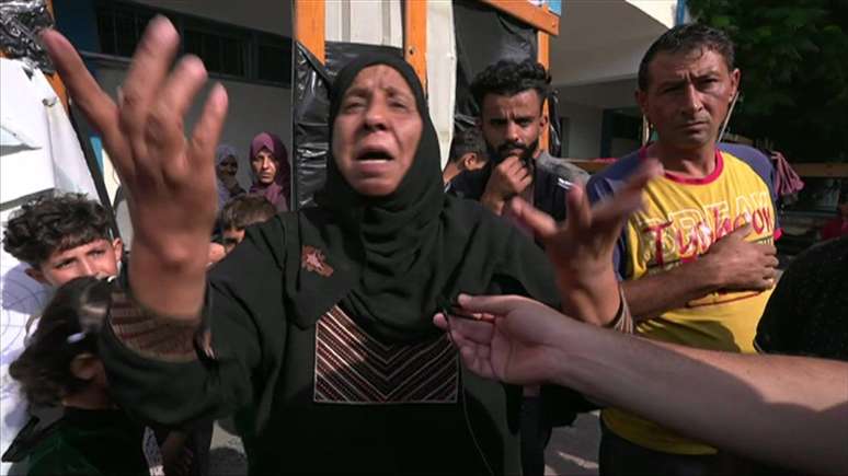 'Todo dia enfrentamos bombardeios', diz refugiada palestina