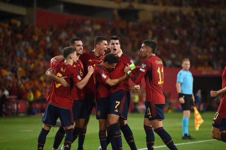 Espanha derrota a Escócia pelas Eliminatórias da Eurocopa