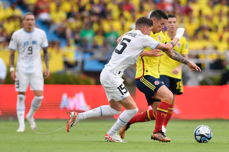 Colômbia e Uruguai só empataram por 2 a 2 no Estádio Metropolitano de Barranquilla 