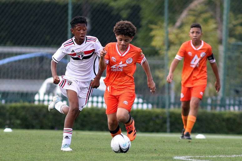 Reference in grassroots football, the Sao Paulo club becomes SAF and seeks to move up in category