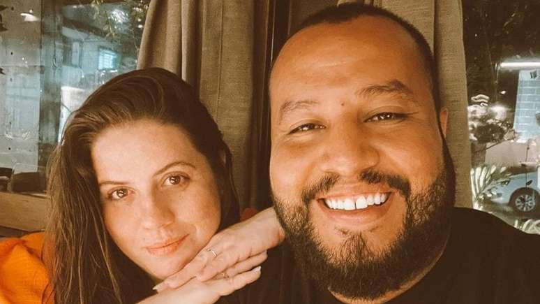 Pure love!  Tati Machado pays touching tribute to her husband on the web