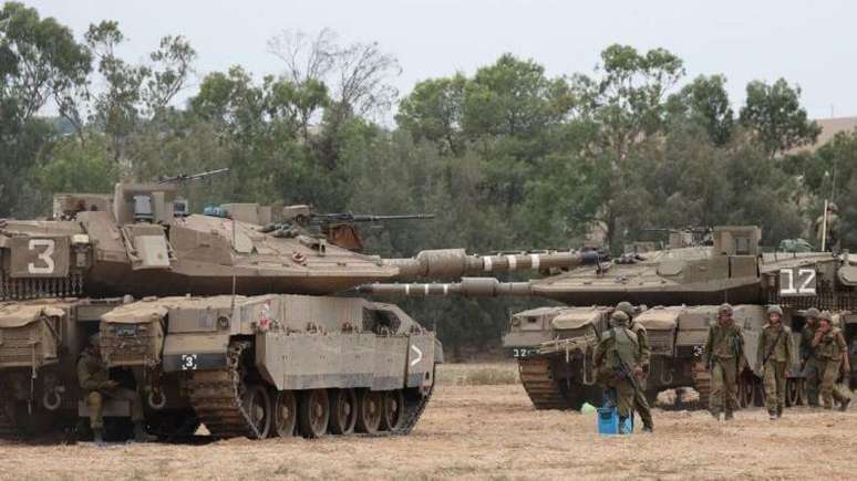 Tanques de Israel na fronteira com Gaza