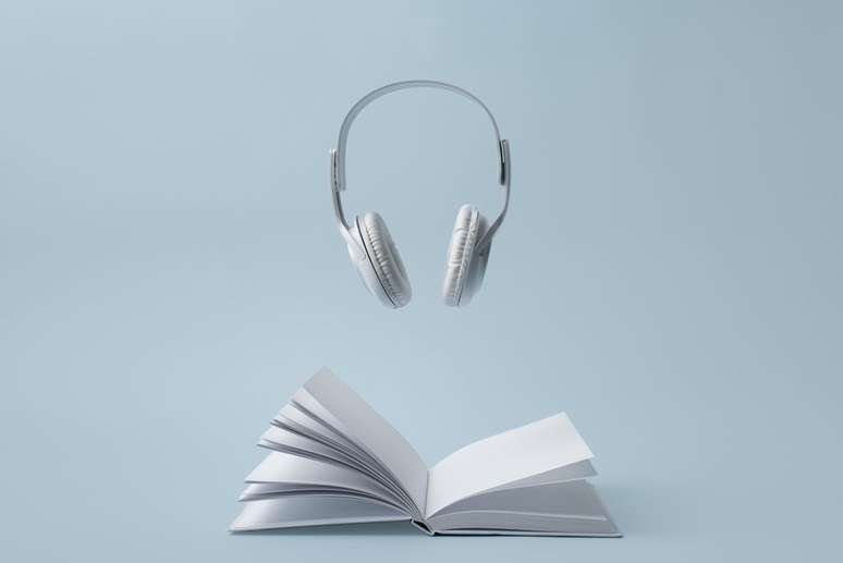 Audible tem títulos de diferentes gêneros e em vários idiomas (Imagem: Reprodução/Freepik)