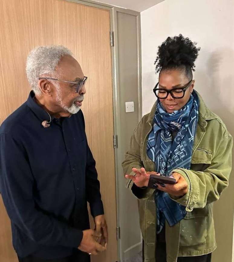 Gil e Janet conversaram antes da apresentação