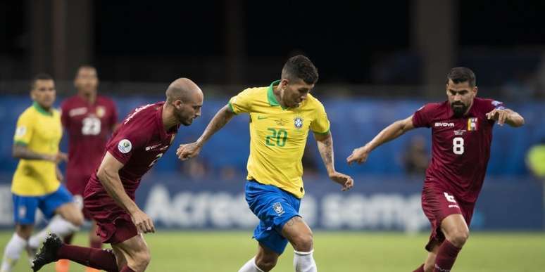 BRASIL E VENEZUELA FICAM NO EMPATE COM DIREITO A GOLAÇO DE