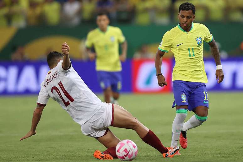 Brasil parou na boa marcação venezuelana na Arena Pantanal –