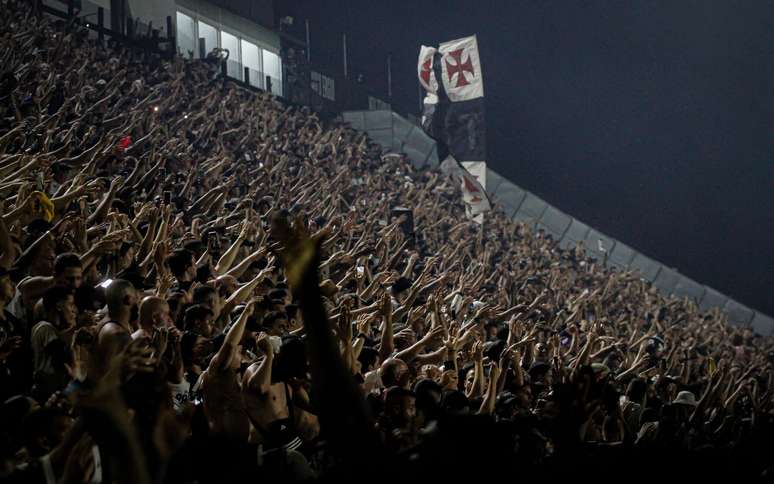 Em Pouco Mais De Quatro Horas Torcida Do Vasco Esgota Ingressos Para O Jogo Contra O Fortaleza 6648