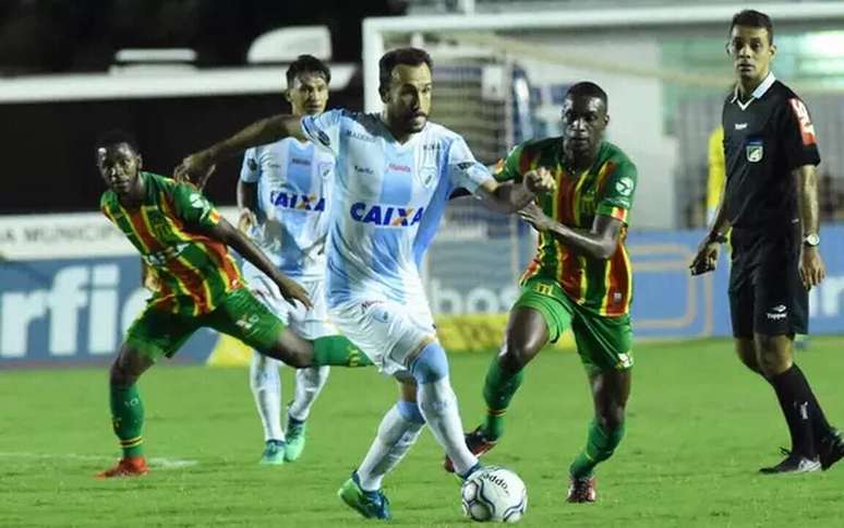 Jogos de hoje, domingo, 15; onde assistir ao vivo e horários