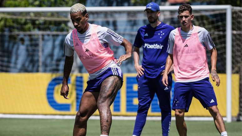 Cruzeiro leva mudanças para o duelo contra o Cuiabá 