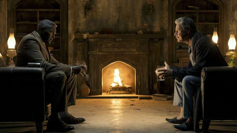 O advogado Auguste Dupin ao lado de Roderick /