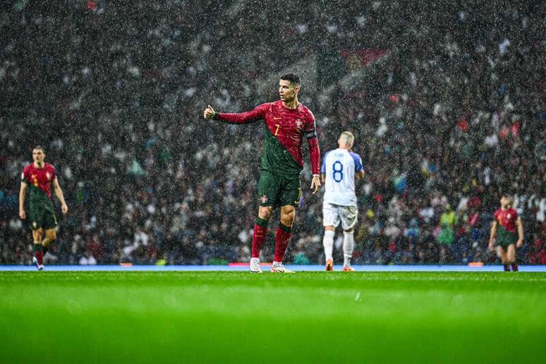 Cristiano Ronaldo quer jogar pelo menos até a Eurocopa de 2024