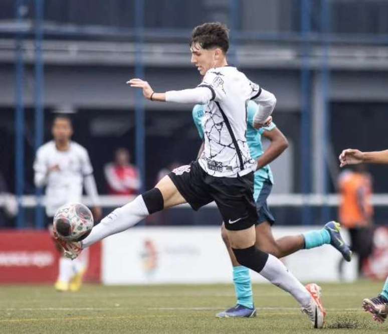 Sub-14 de Corinthians vence o Barueri pelo Campeonato Paulista de