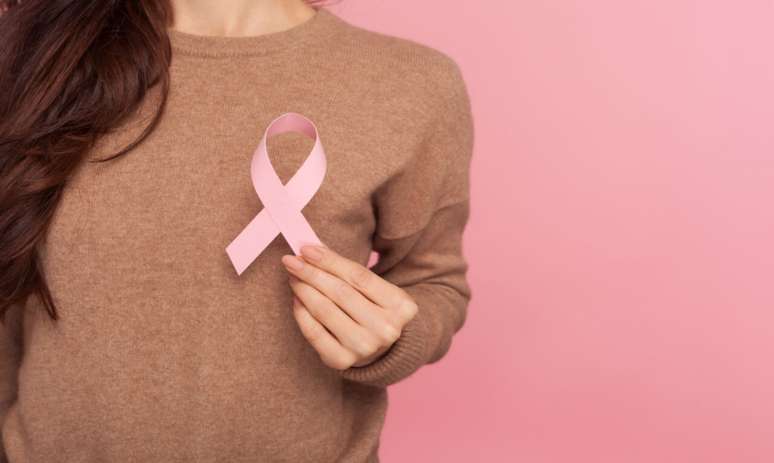 Da cannabis à aromaterapia: os diferentes tratamentos de câncer de mama -