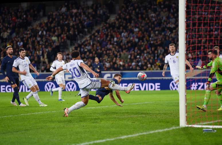 França x Escócia: veja o horário e as escalações do jogo amistoso de hoje  (17/10), Futebol