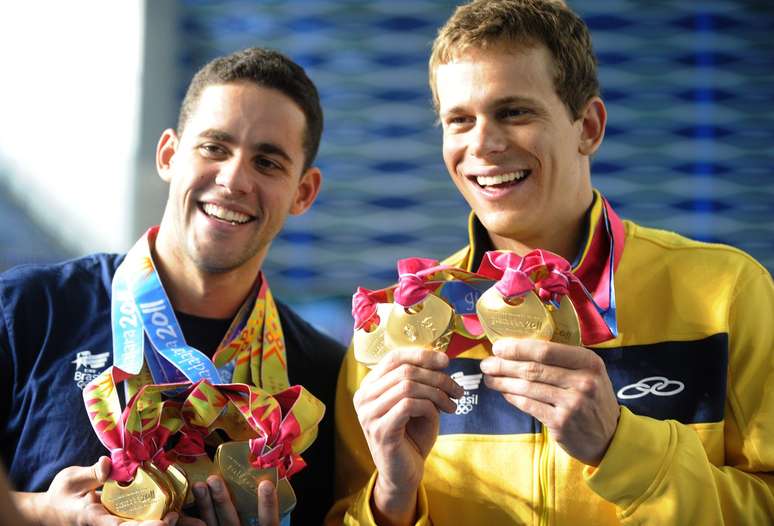 Thiago Pereira e Cesar Cielo, grandes nomes da nata&ccedil;&atilde;o brasileira (Photo credit should read ANTONIO SCORZA/AFP via Getty Images)