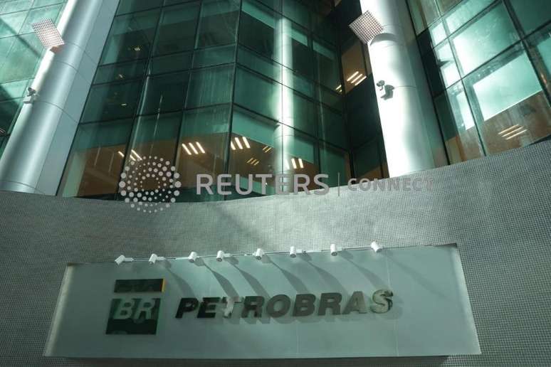 Logo da Petrobras em seu prédio no Rio de Janeiro
17/07/2023
REUTERS/Ricardo Moraes