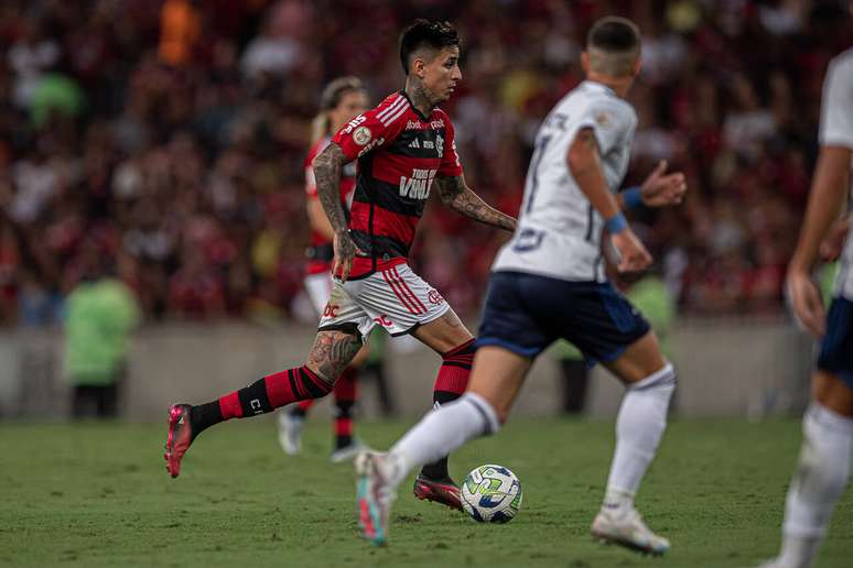 Flamengo e Cruzeiro ficaram no empate por 1 a 1 no primeiro turno do Campeonato Brasileiro – Paula Reis / CRF