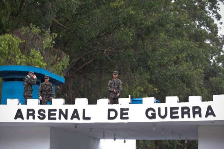 Unidade militar em Barueri mantém aquartelamento de 160 militares