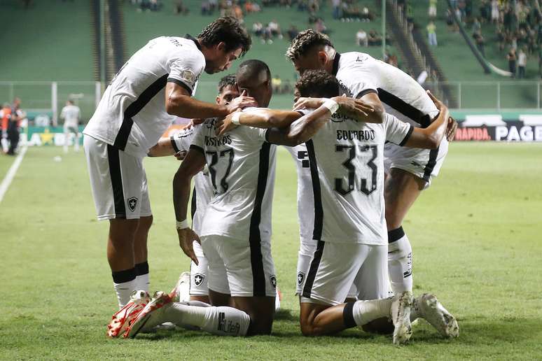 PRÉVIA: Botafogo x América-MG; confira análise e principais estatísticas