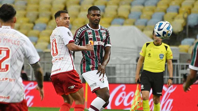 Marlon ganha outra chance de mostrar serviço no Fluminense –